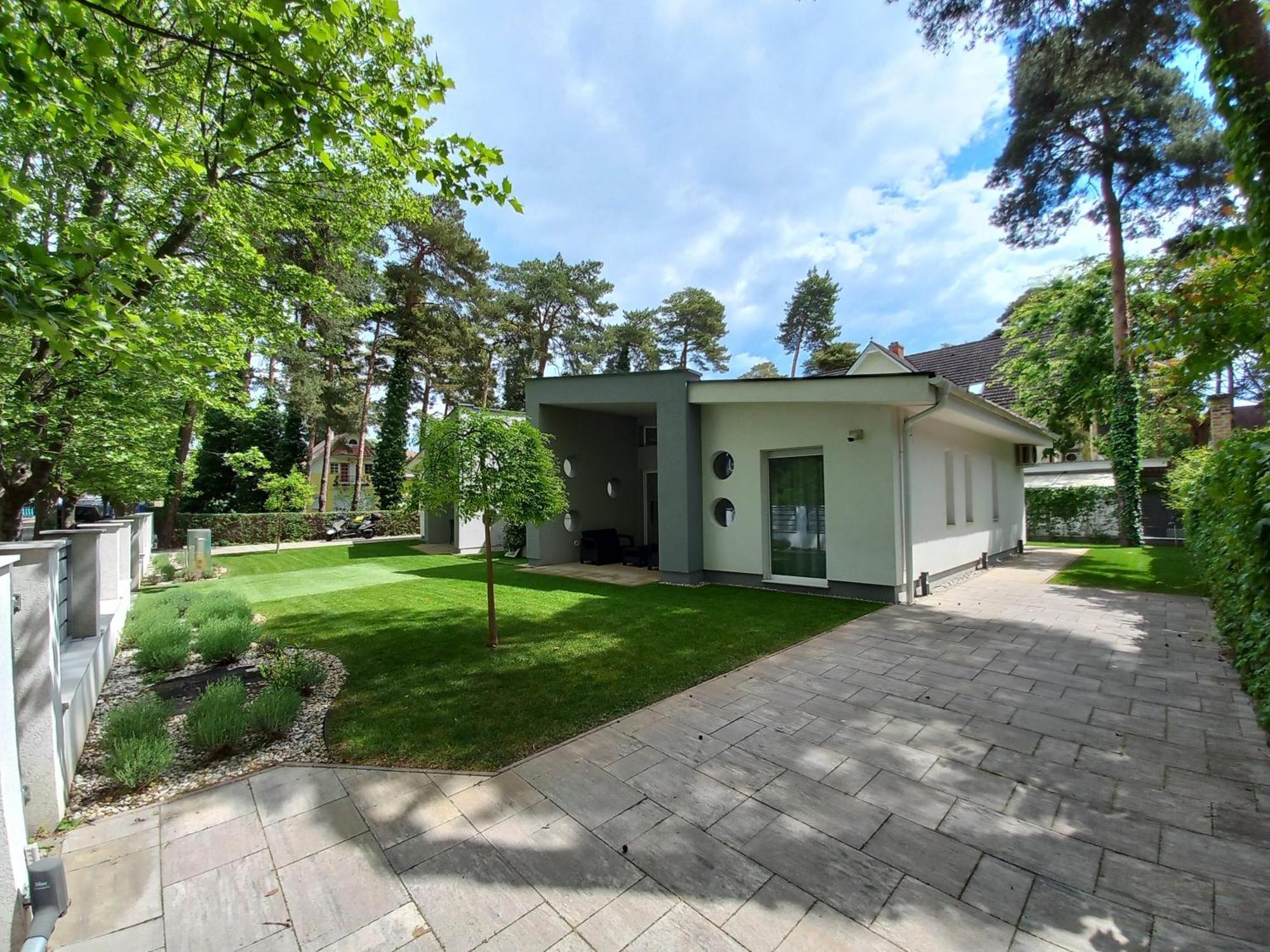 Villa Bori Siófok Exteriör bild